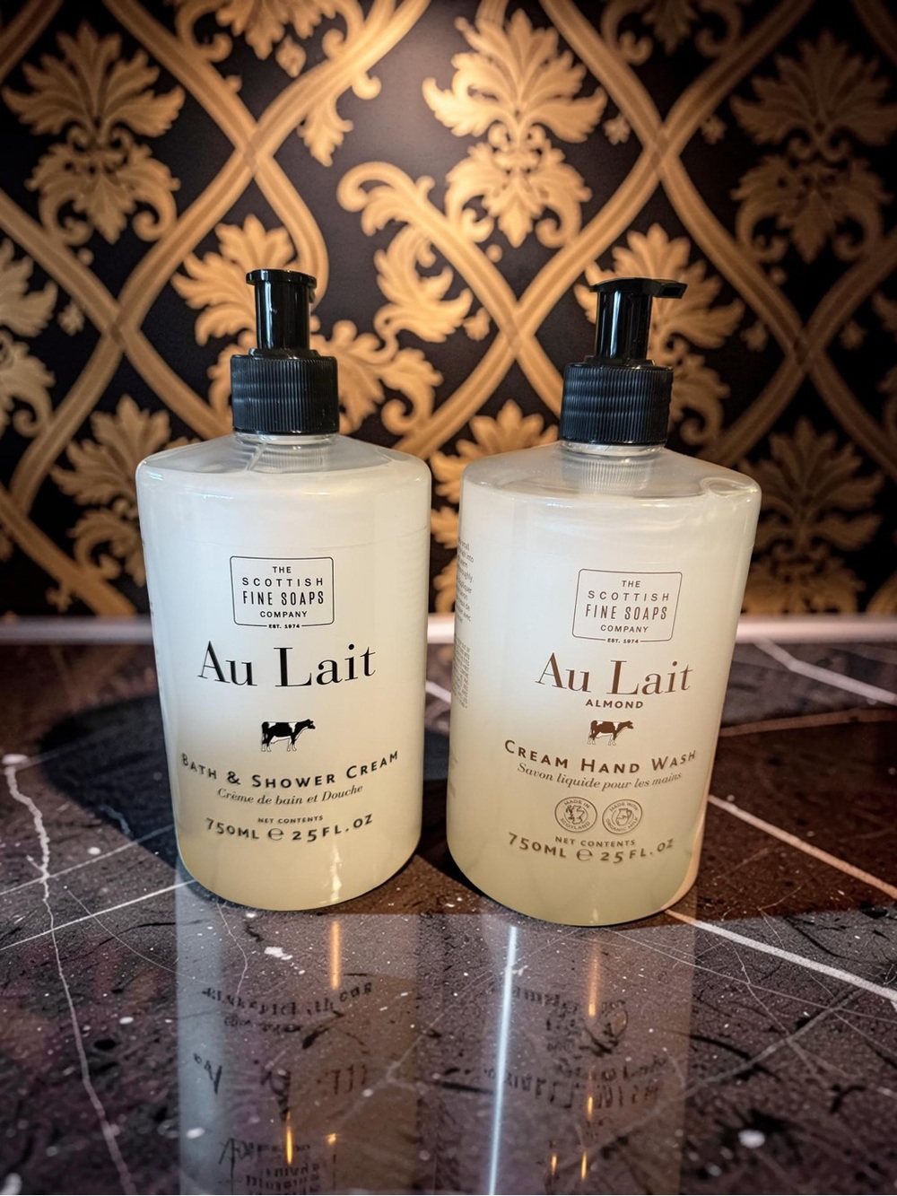 Au Lait NWT Qty of 2 Luxury Cream Hand Wash & Bath Shower Cream 25 Fl Oz Each